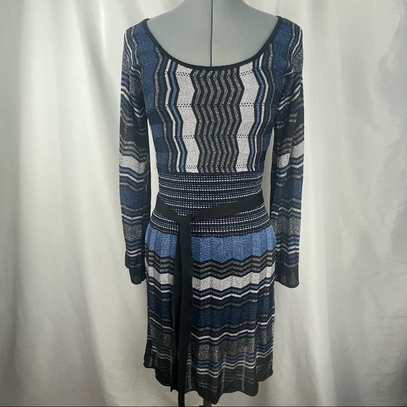 EUC Laundry Metallic Knit Dress Med - Picture 2 of 14